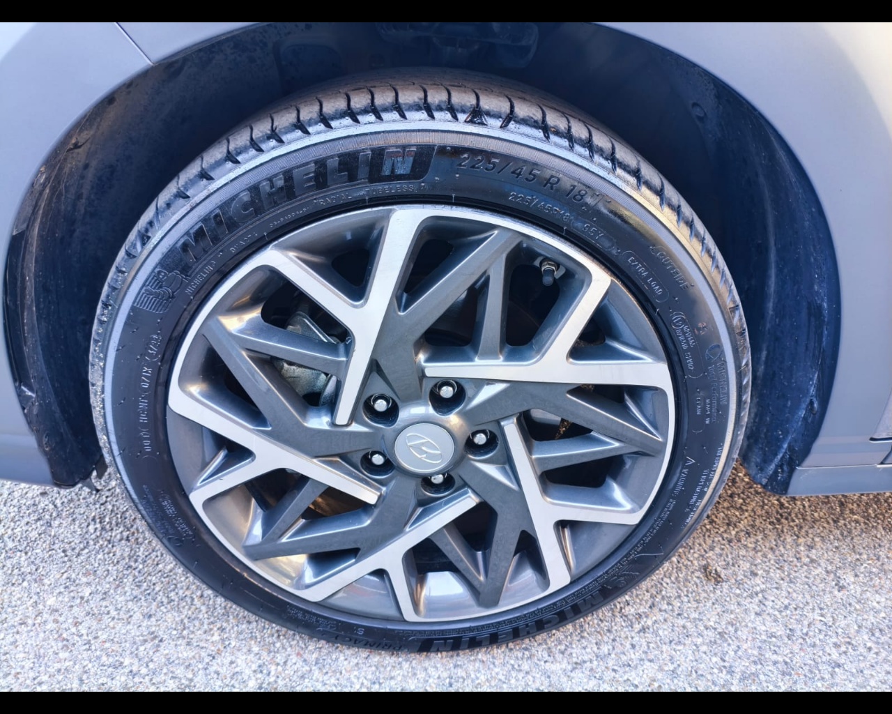 Foto HYUNDAI Kona 1.6 gdi hev Xclass 2wd 141cv dct