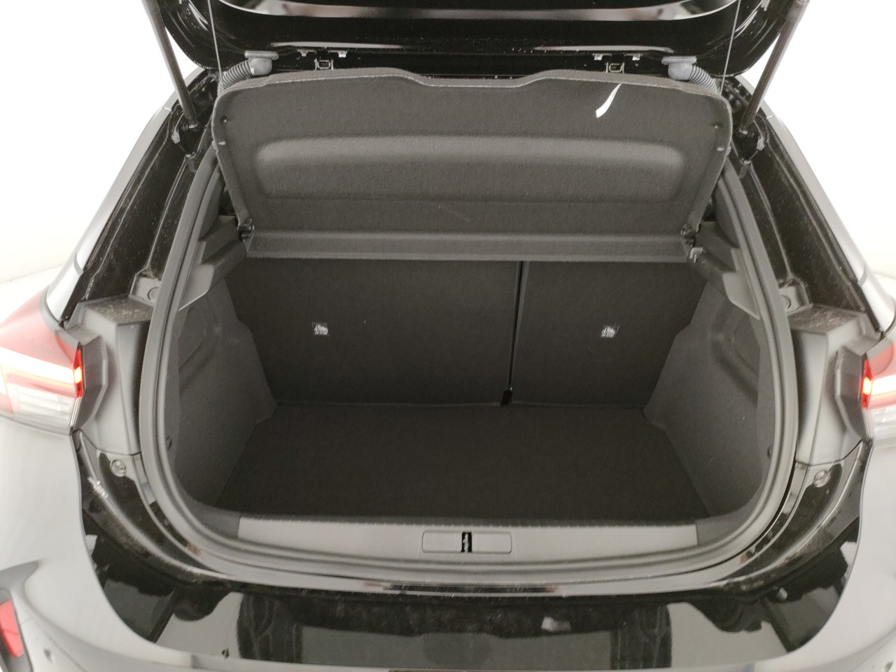 Opel Corsa Nuovo Ibrido benzina Corsa Porto Mantovano