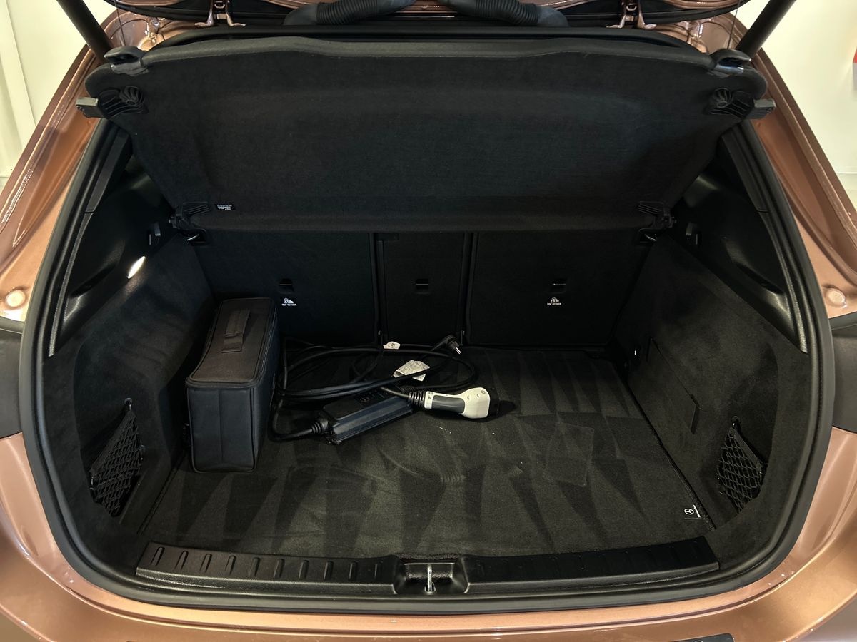 Mercedes GLA GLA 250 e Plug in hybrid (e EQ-POWER) Premium Speedshift DCT AMG 8G - 8