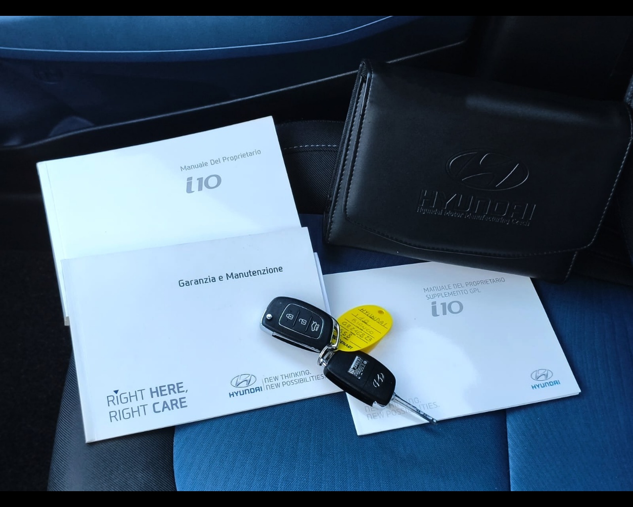 Foto HYUNDAI i10 1.0 Login econext Gpl E6