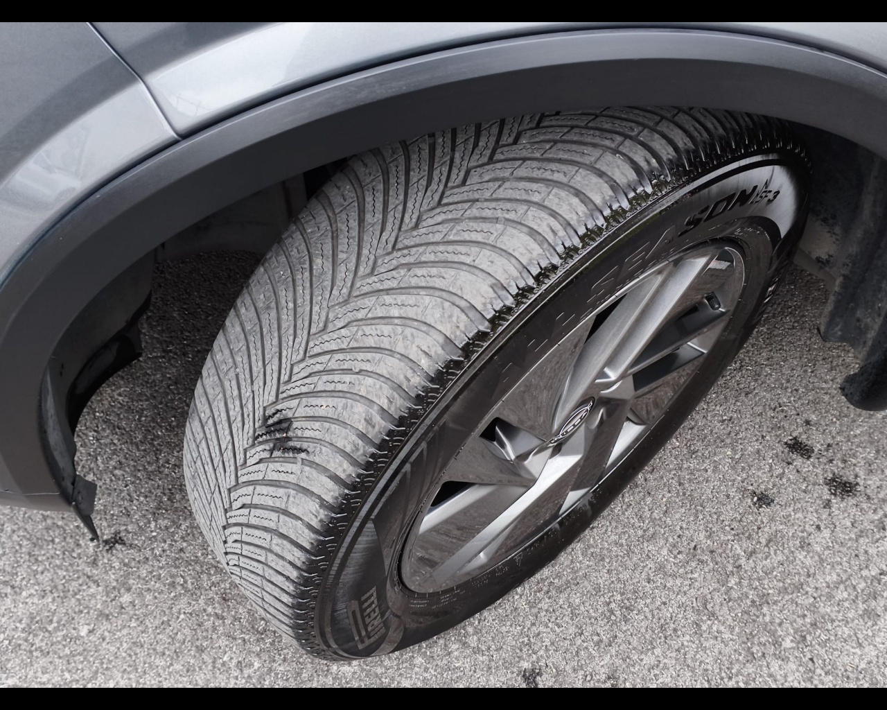 Foto NISSAN Qashqai 1.3 mhev Acenta 2wd 140cv