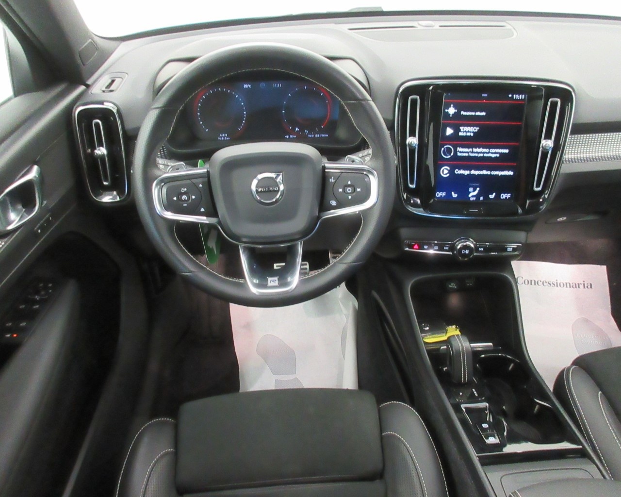Volvo XC40 XC40 2.0 D4 R-Design AWD Geartronic - 15