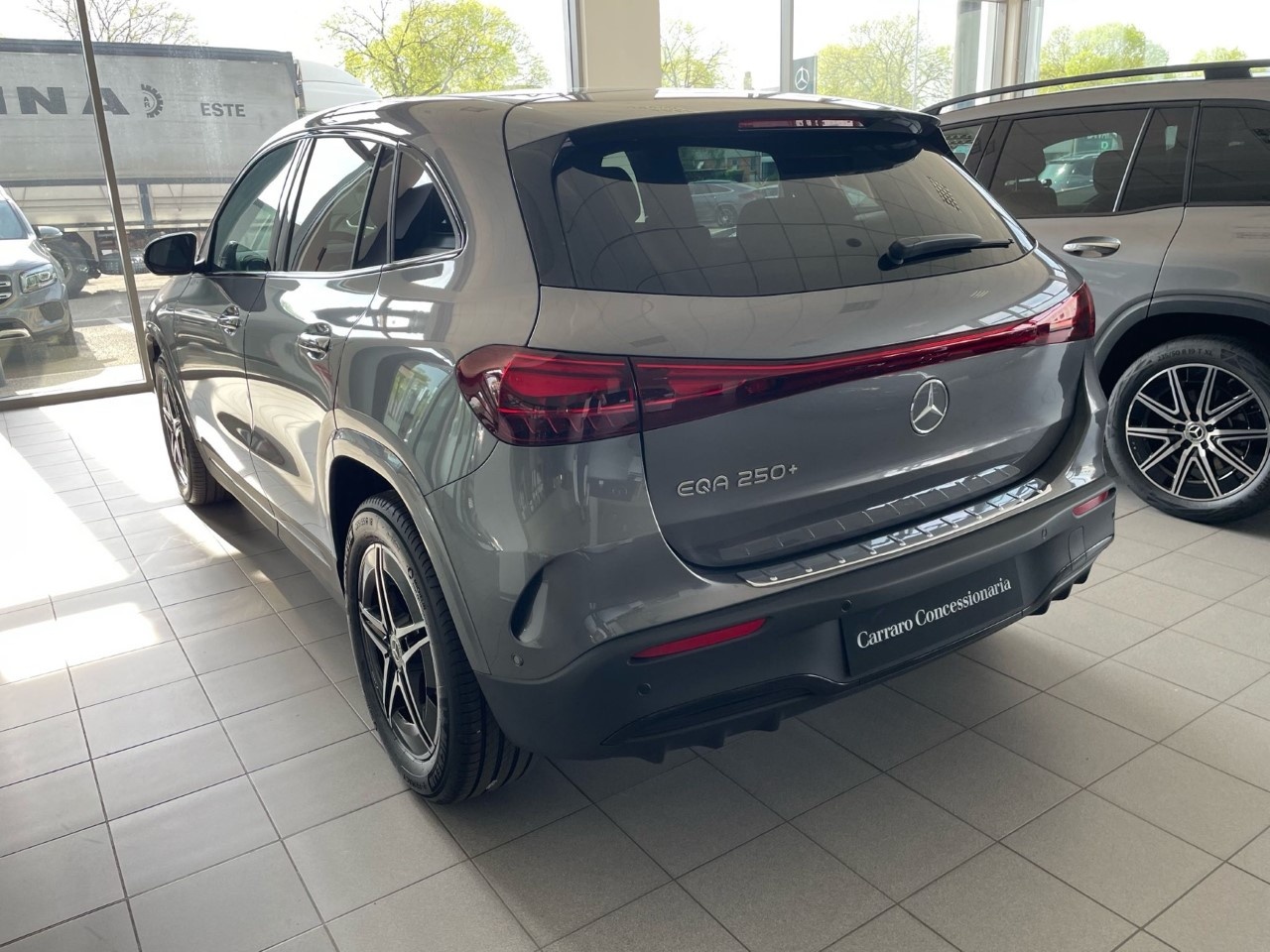 Mercedes EQA EQA 250+ AMG Line Advanced Plus - 4