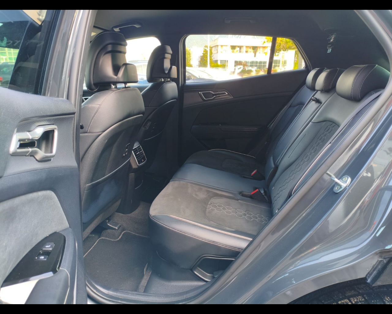 Foto KIA Sportage 1.6 tgdi hev GT-line auto