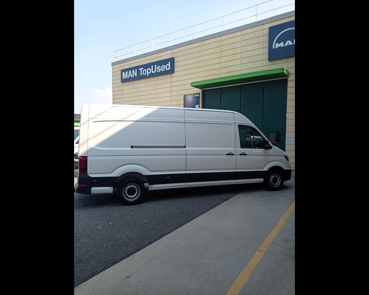 VOLKSWAGEN CRAFTER