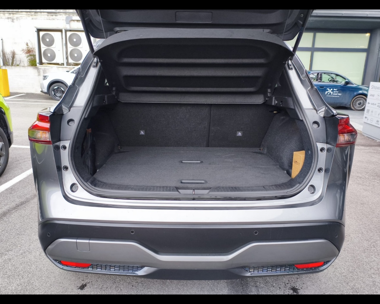 Foto NISSAN Qashqai 1.3 mhev N-Connecta 2wd 158cv xtronic