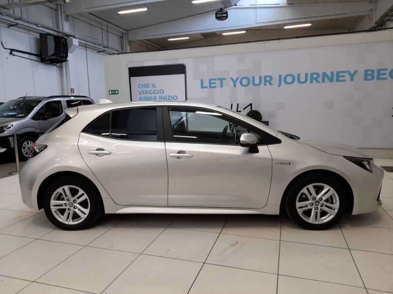 Corolla Xii - Corolla 1.8h Active Cvt