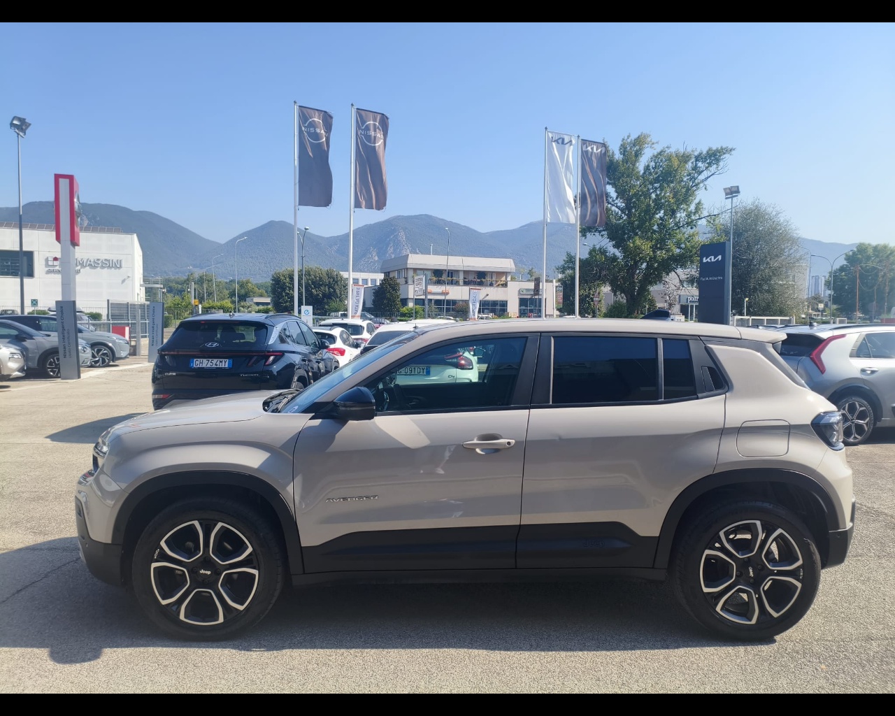 Foto JEEP Avenger 1.2 turbo Summit fwd 100cv