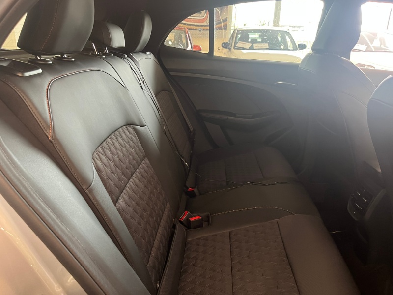 MG – MG3 1.5 Hybrid+ Luxury