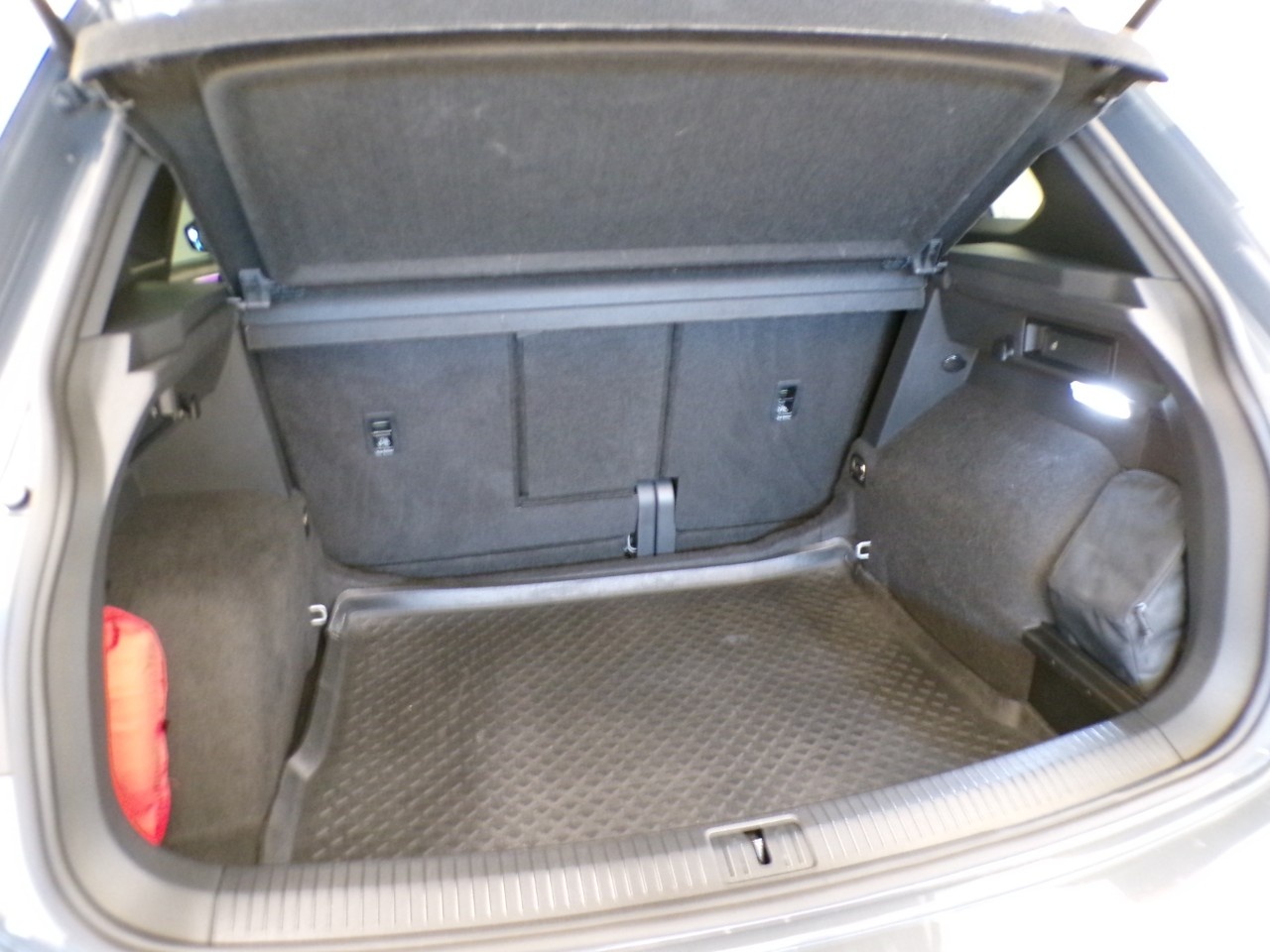 Volkswagen Tiguan Tiguan 1.5 TSI ACT 150cv R-Line DSG - 9
