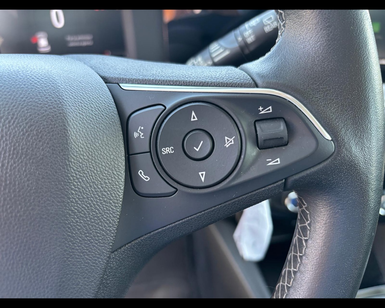 Foto OPEL Mokka 1.5 Edition s&s 110cv