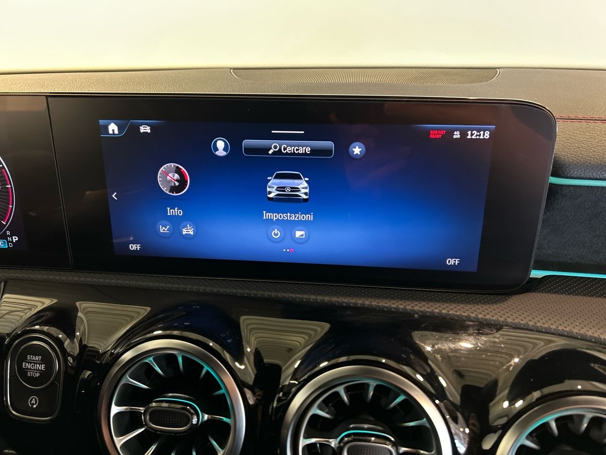 Mercedes  CLA Shooting Brake 200 D AMG Line Advanced Plus 8G-DCT - 12