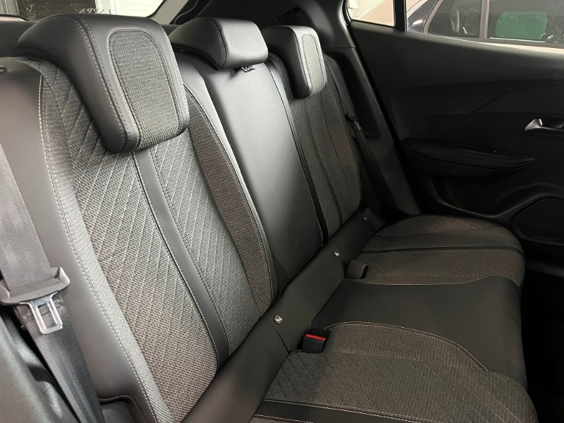 PEUGEOT – 2008 PureTech 100 S&S Allure