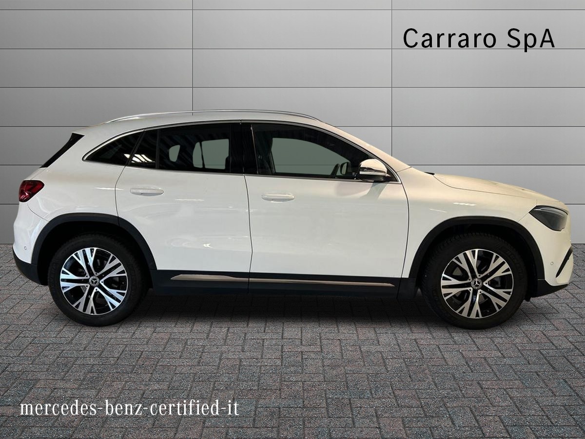 Mercedes GLA GLA 180 D Progressive Advanced 8G-DCT - 5
