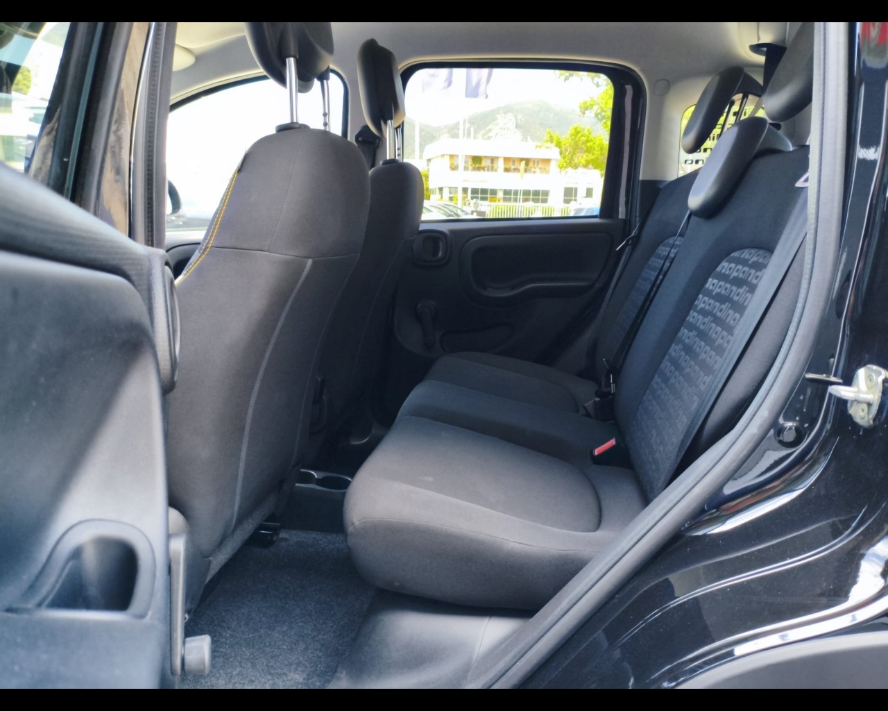 Foto FIAT Pandina Cross 1.0 firefly hybrid s&s 70cv