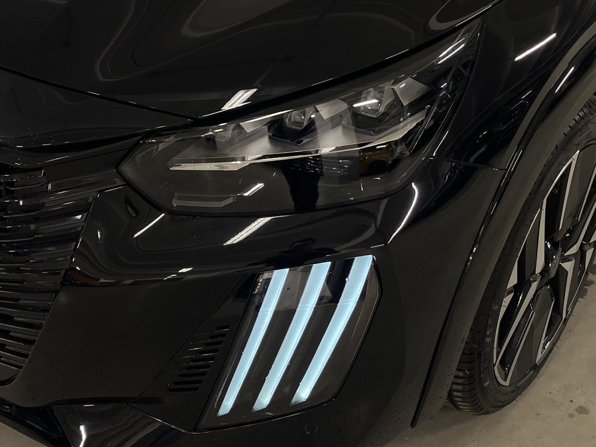 Peugeot 208 Nuovo Ibrido benzina 208 Verona