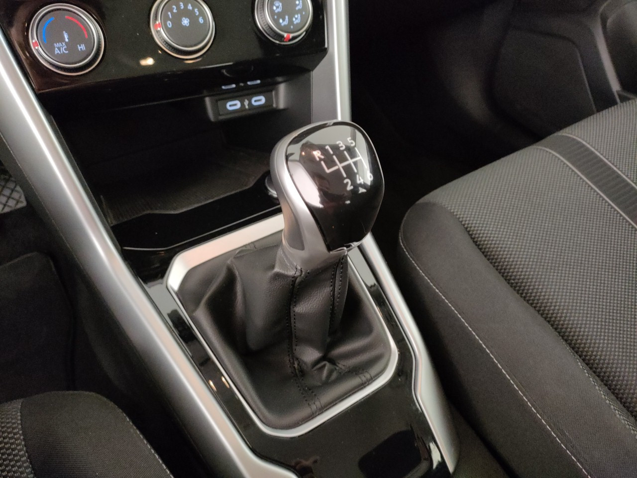 Volkswagen T-Roc Usato 2024 T-Roc Porto Mantovano