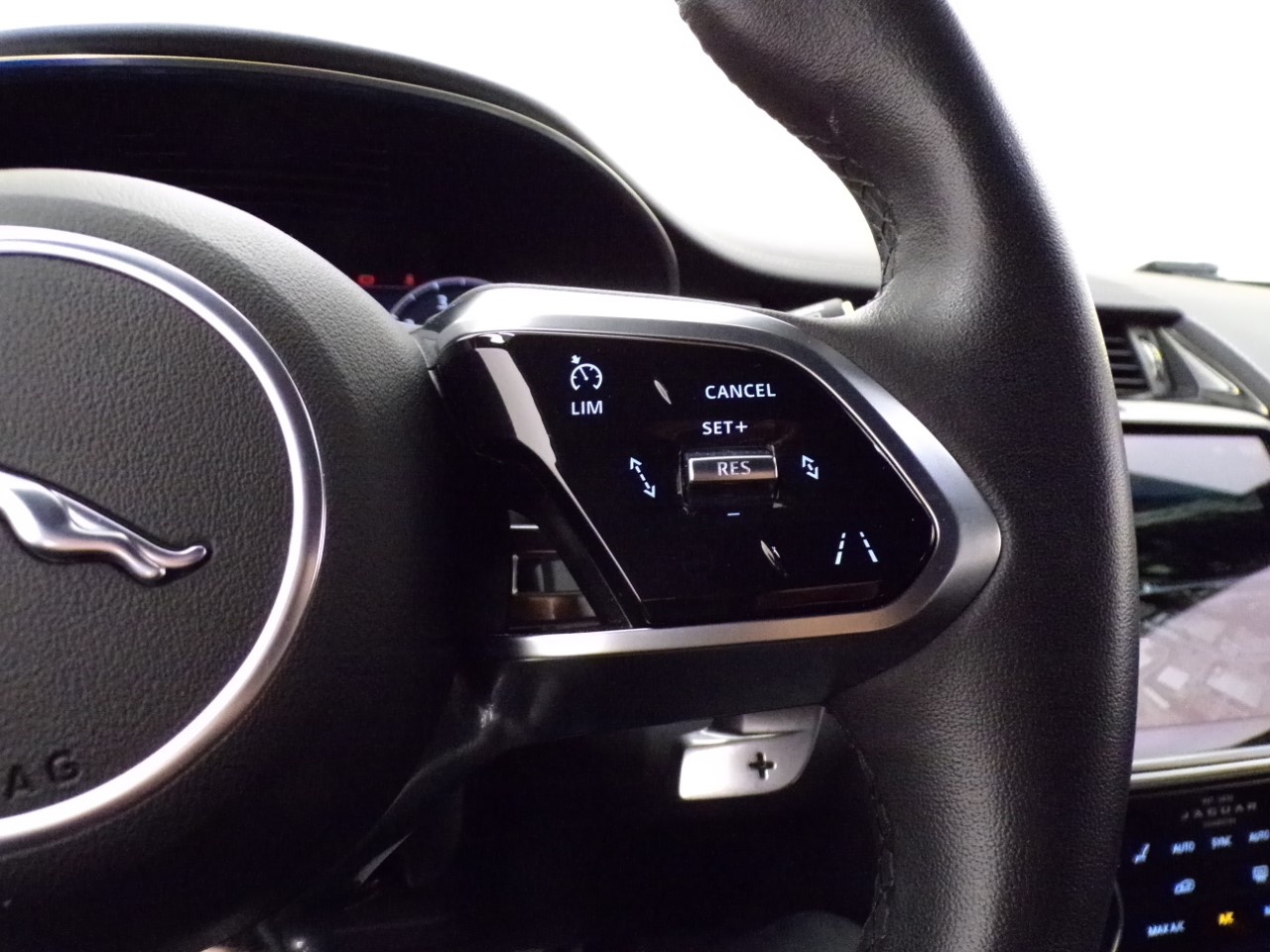 Jaguar E-Pace E-Pace 2.0 I4 249cv R-Dynamic HSE AWD Auto - 18