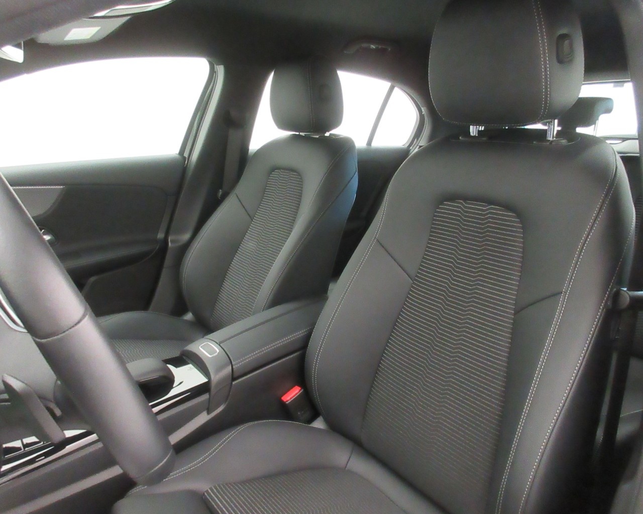 Mercedes Classe A Classe A 180 D Sport 8G-DCT - 12
