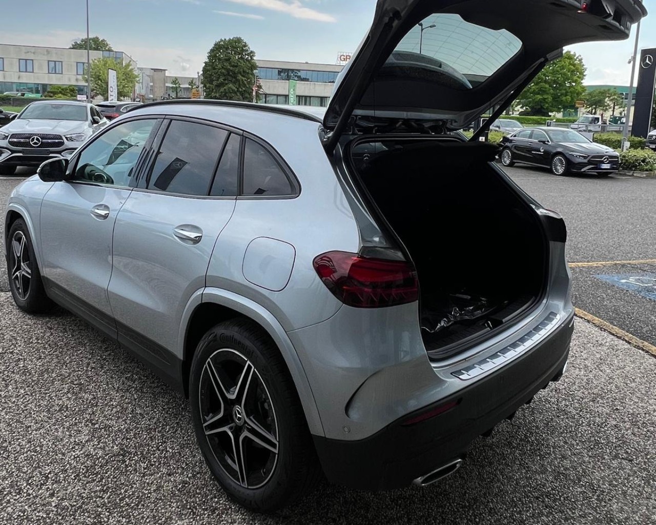 Mercedes GLA GLA 180 d Automatic AMG Line ADVANCED PLUS - 6