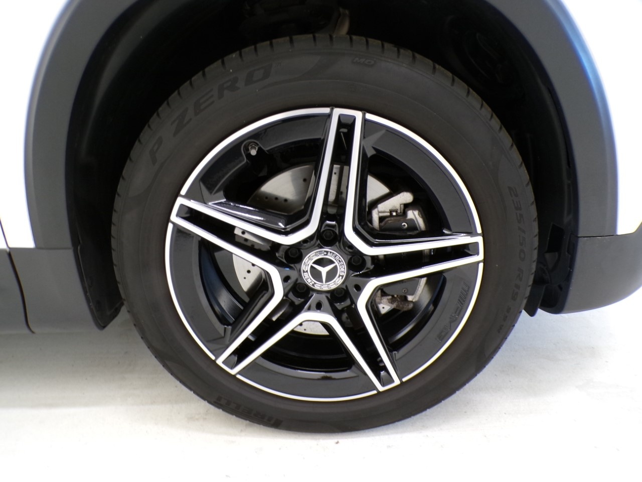 Mercedes GLB GLB 200 D Premium 4Matic 8G-DCT - 4