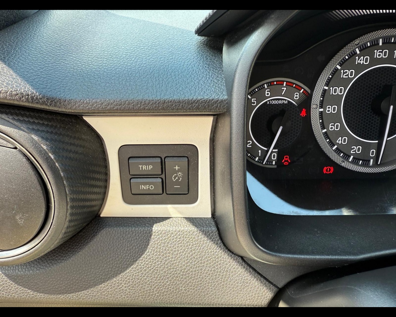 Foto SUZUKI Ignis 1.2h Easy Top 4wd allgrip