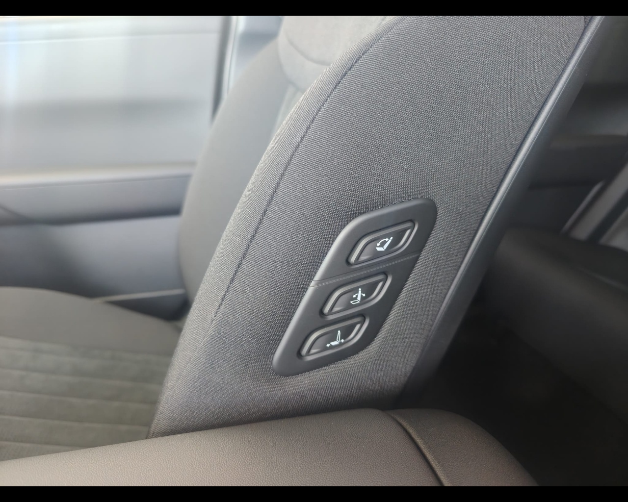 Foto HYUNDAI 6JW5ZFZ7ZHH09PN