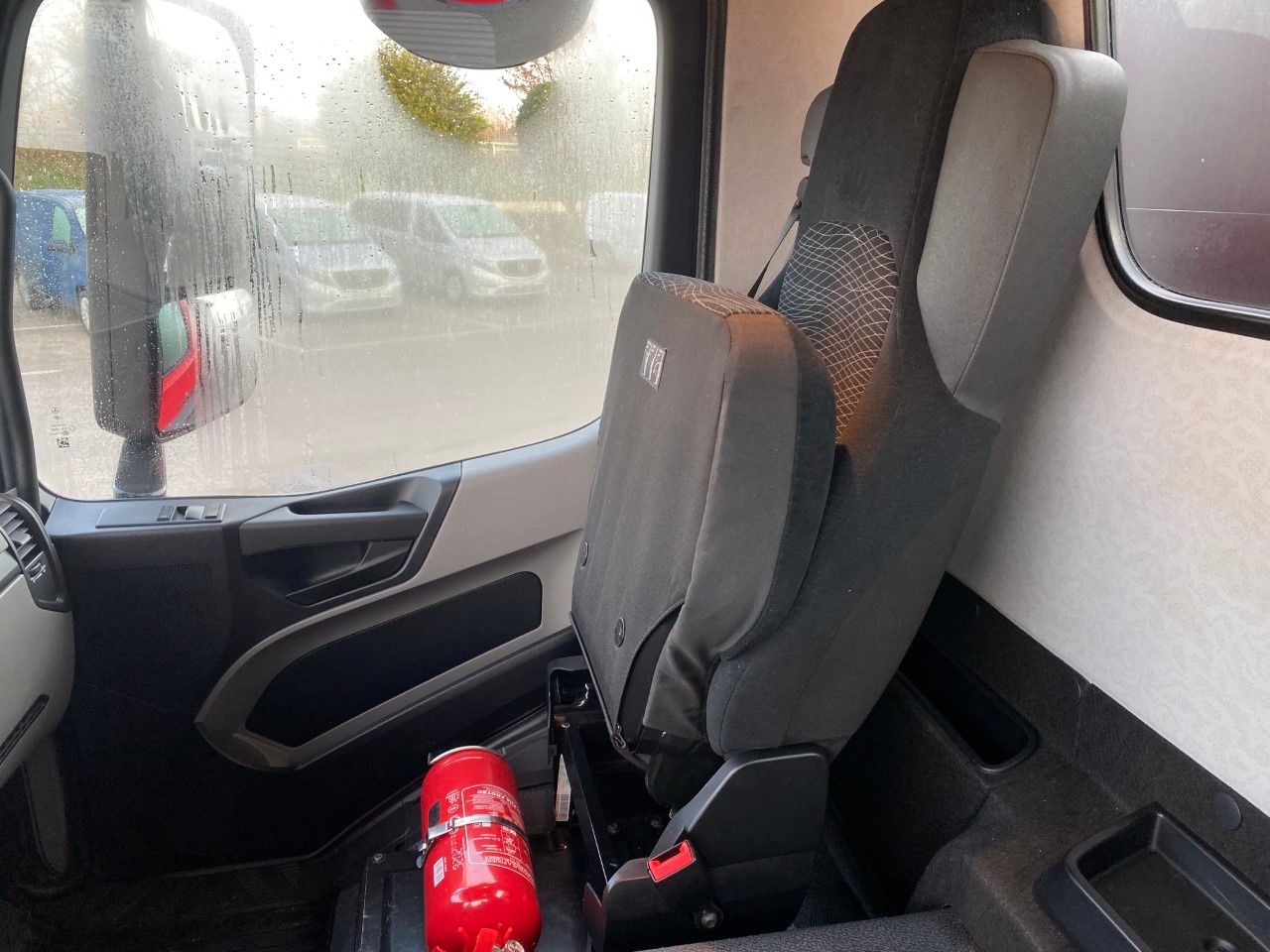 Mercedes Antos 1824 L cab. S Classic space 2,3 - 19