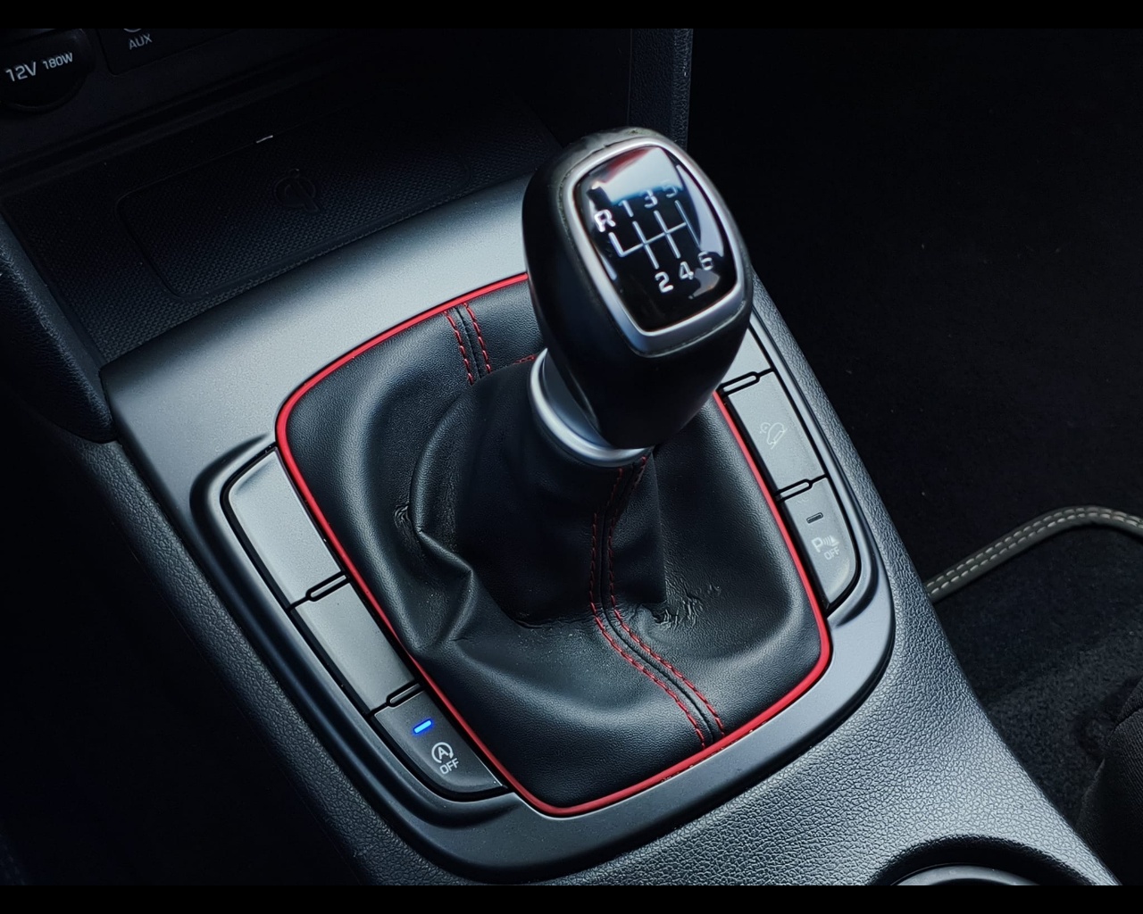 Foto HYUNDAI Kona 1.0 t-gdi Xpossible 2wd 120cv