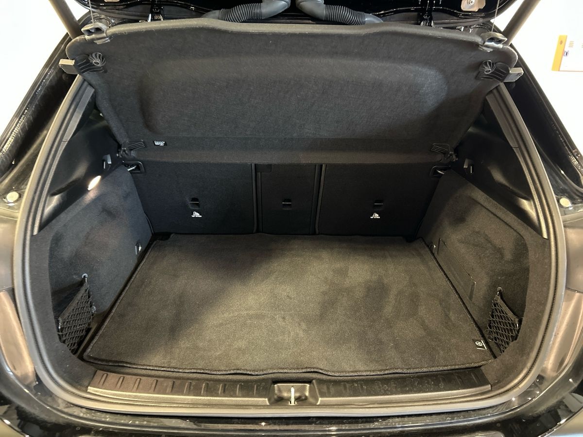 Mercedes GLA GLA 180 D Progressive Advanced Plus 8G-DCT - 8