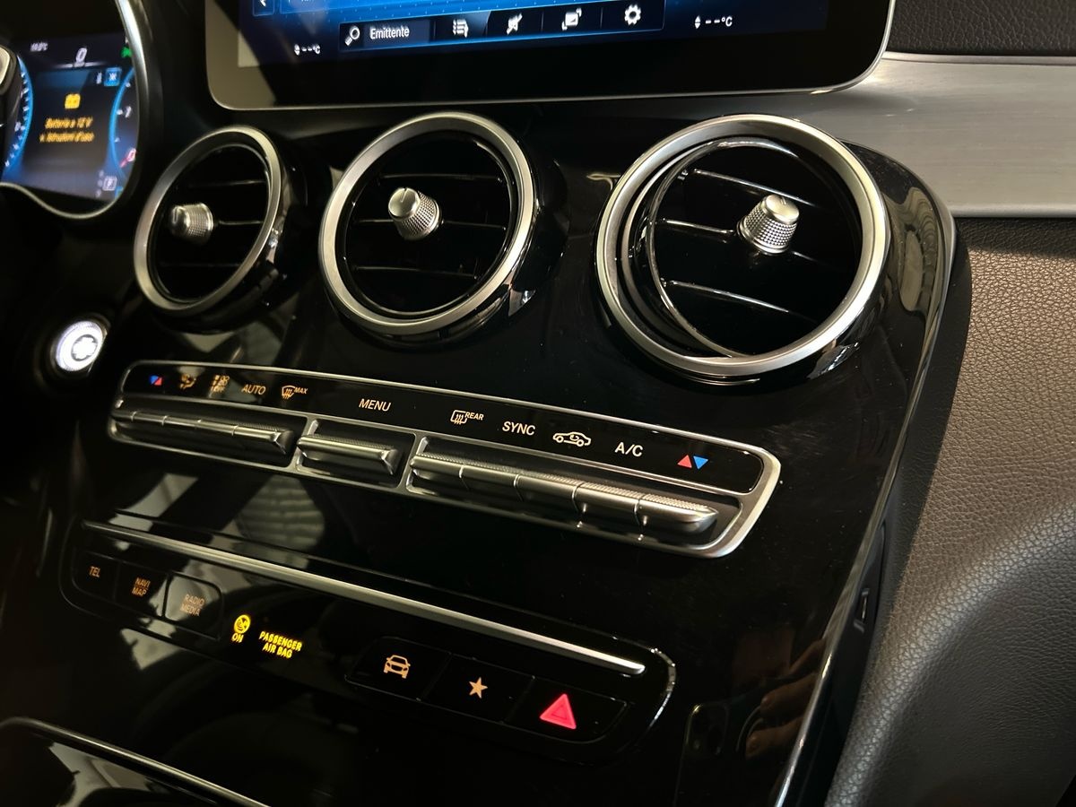 Mercedes GLC GLC SUV 220 D Premium 4Matic 9G-Tronic Plus - 14