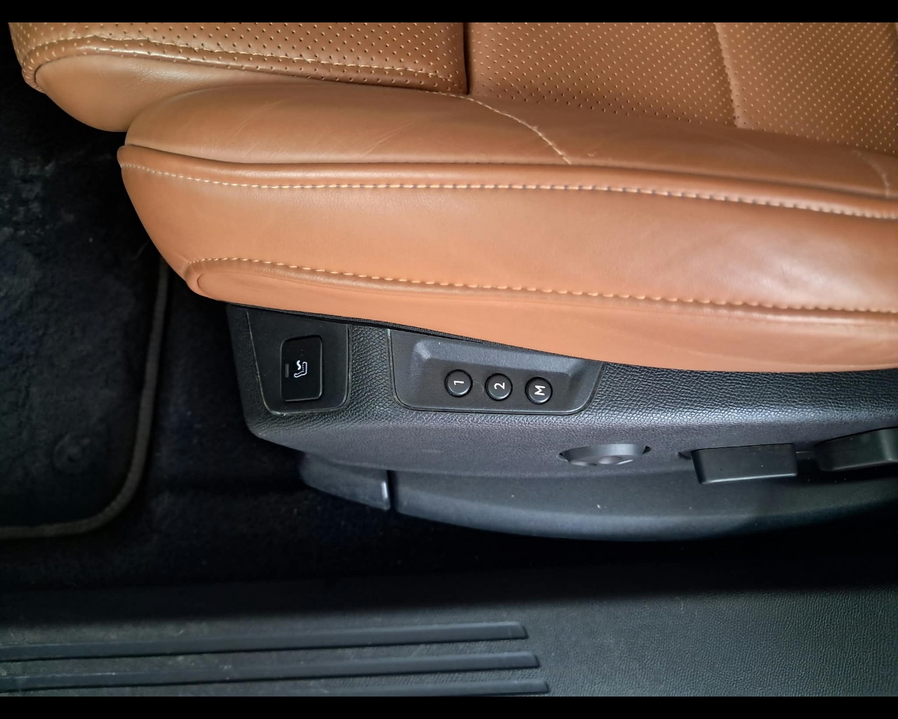 Foto DS DS7 Crossback 1.5 bluehdi Grand Chic 130cv auto