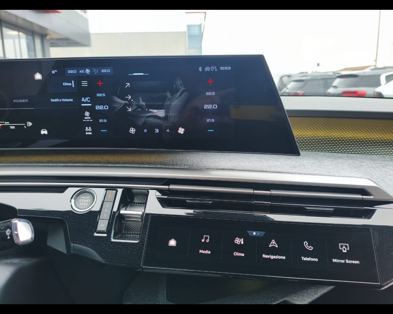 Foto PEUGEOT 3008 1.2 hybrid GT 145cv e-dcs6