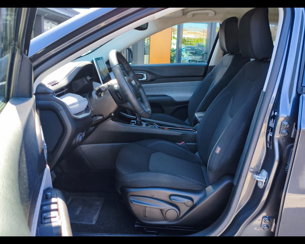 Foto JEEP Compass 1.5 turbo t4 mhev Longitude 2wd 130cv dct