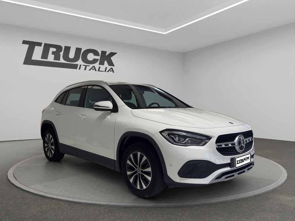 mercedes-benz-gla-h247-2020-gla-180-d-sport-auto-sku93285