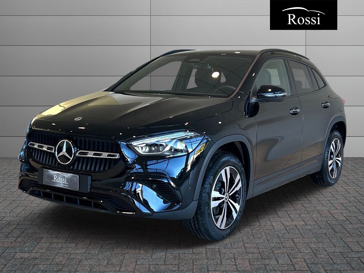 Mercedes-Benz GLA 200 d Automatic 4MATIC