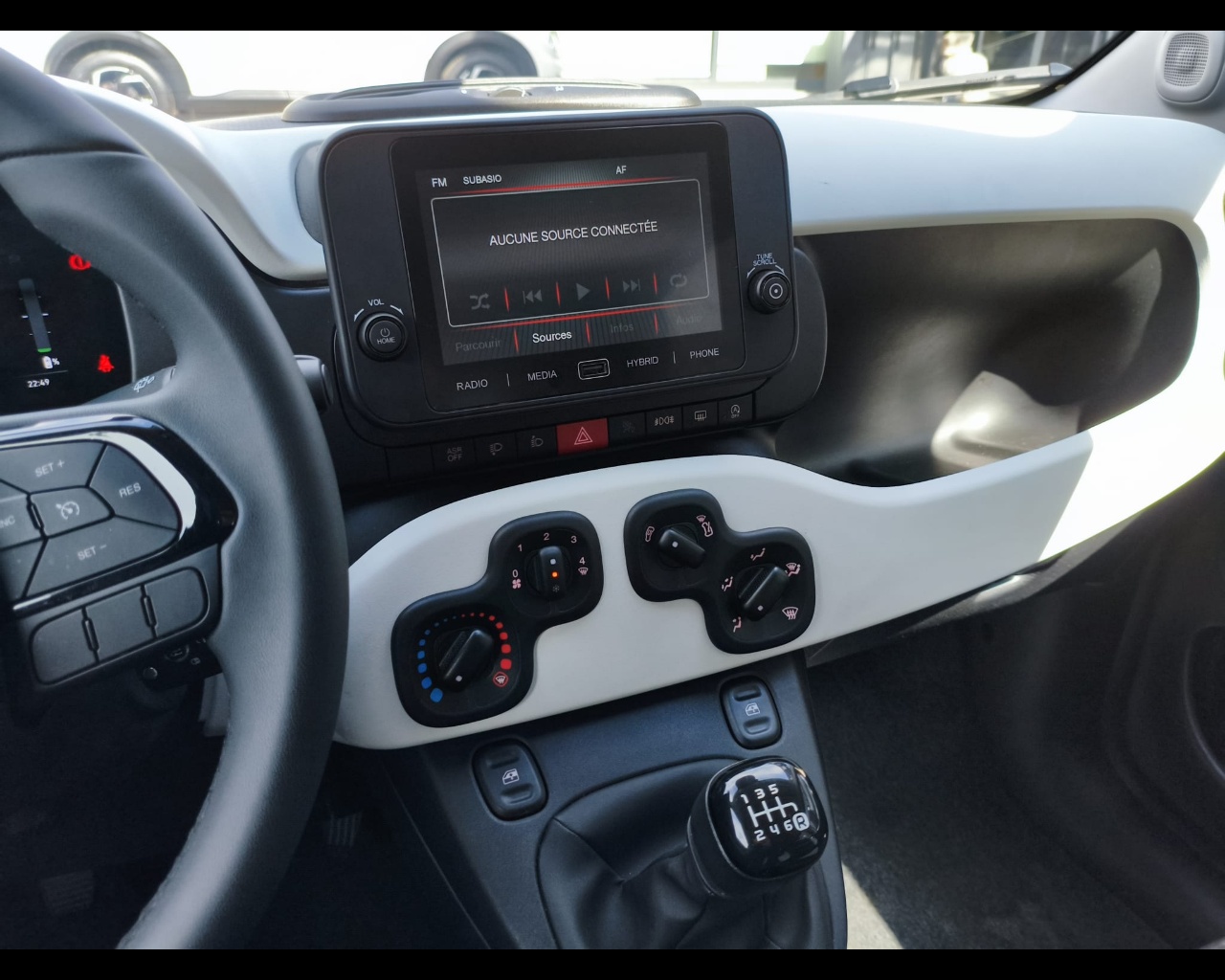 Foto FIAT Pandina Cross 1.0 firefly hybrid s&s 70cv