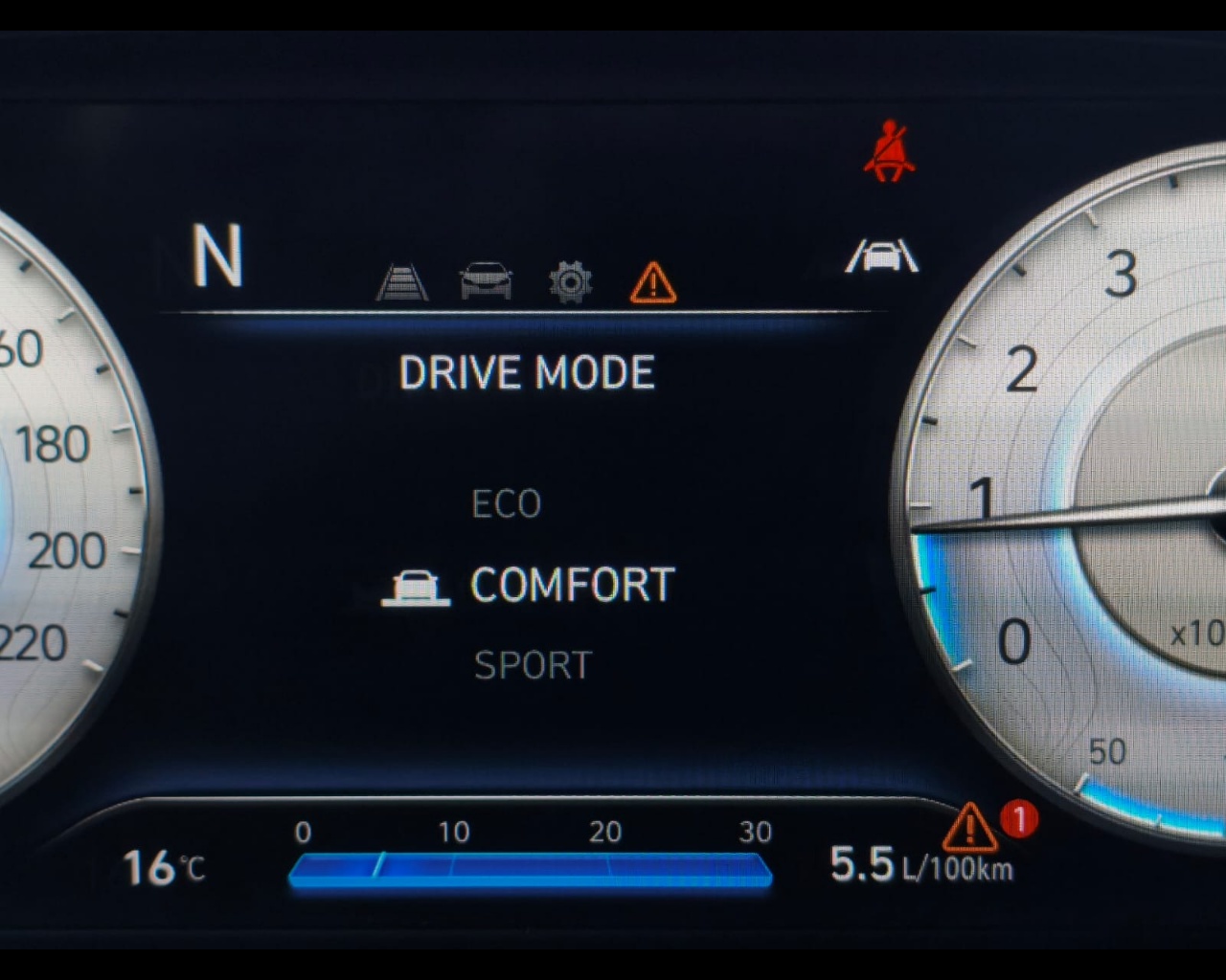 Foto HYUNDAI i20 1.0 t-gdi 48V Connectline imt