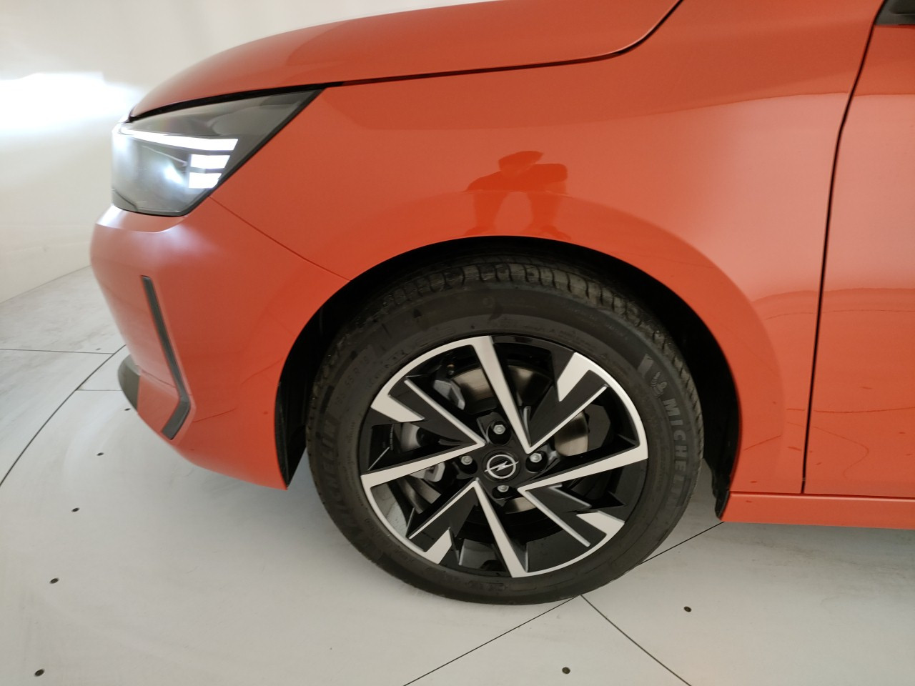 Opel Corsa Nuovo Ibrido benzina Corsa Porto Mantovano