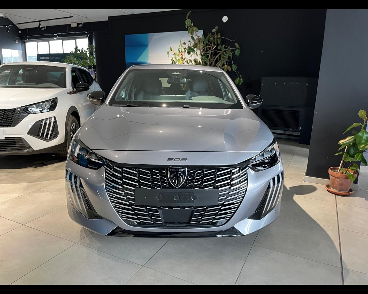 Foto PEUGEOT 208 1.2 hybrid GT 136cv e-dcs 6