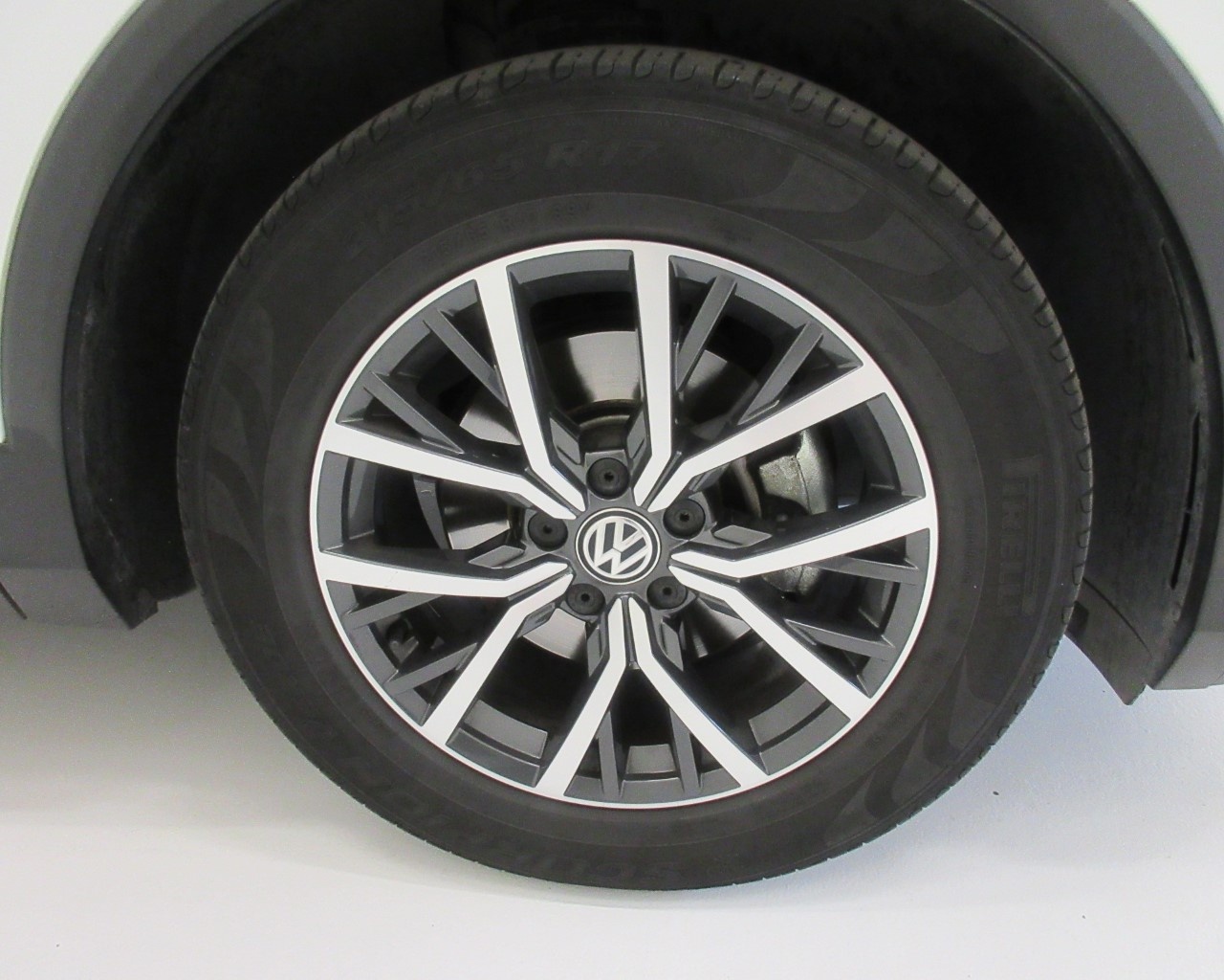 Volkswagen Tiguan Tiguan 1.6 TDI SCR BlueMotion 115cv Business - 4