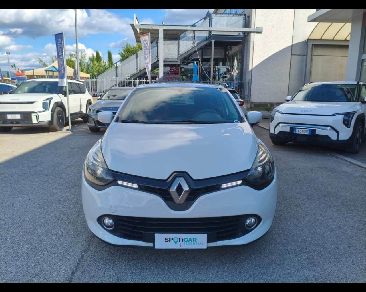 Foto RENAULT Clio 5p 1.2 Wave Gpl 75cv