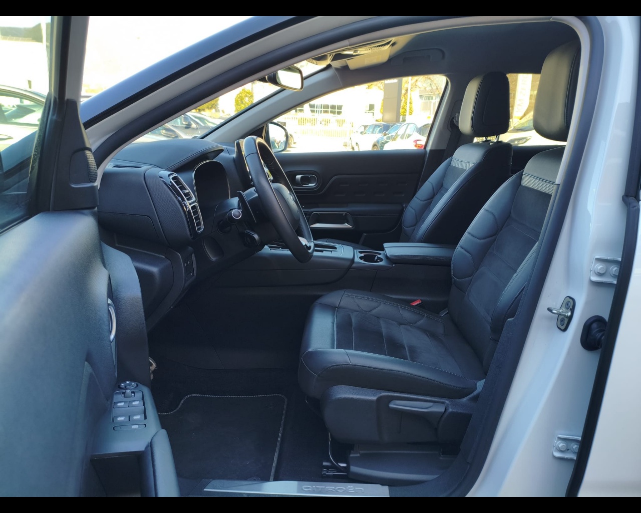 Foto CITROEN C5 Aircross 1.5 bluehdi Shine s&s 130cv eat8