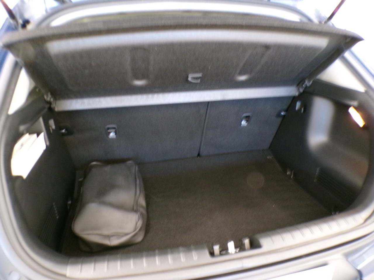 Kia Stonic Stonic 1.0 T-GDi MHEV 100cv Style Navi Pack MT - 9