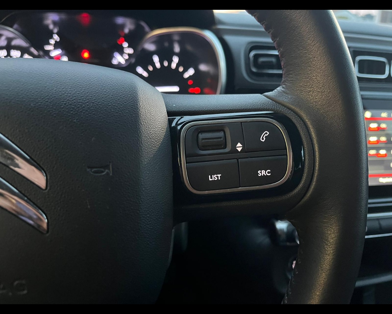 Foto CITROEN C3 1.2 puretech Shine Pack s&s 110cv 