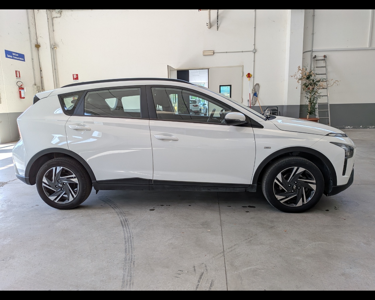 Foto HYUNDAI Bayon 1.0 t-gdi 48V Xline imt