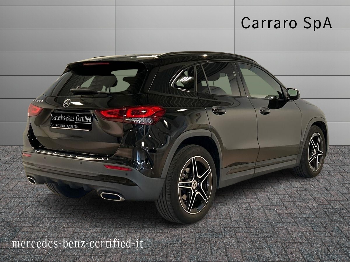 Mercedes GLA GLA 180 D Premium 8G-DCT - 2