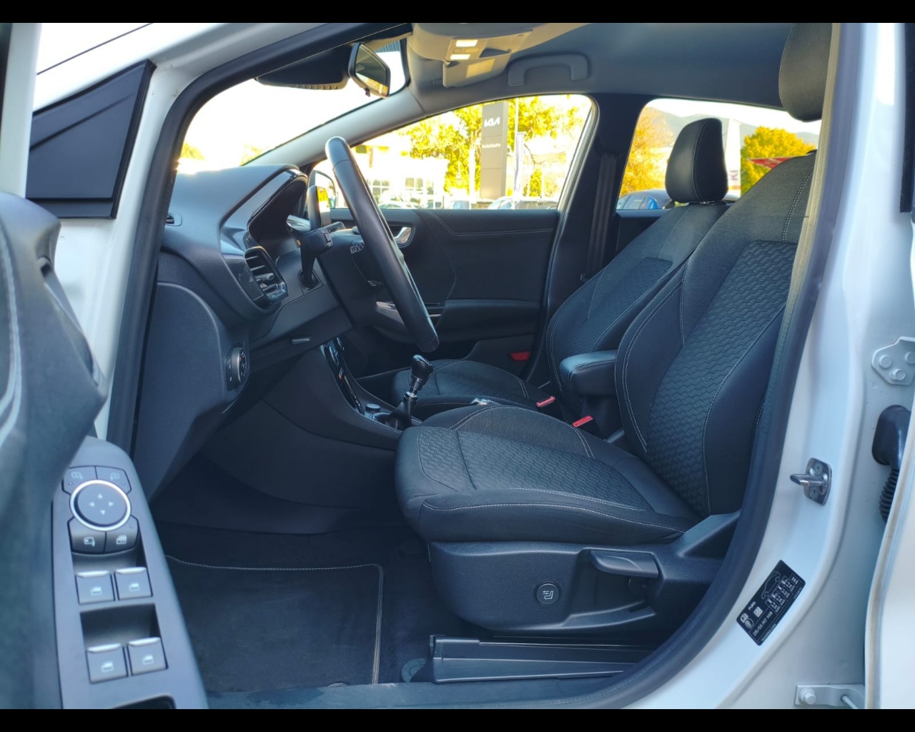 Foto FORD Puma 1.0 ecoboost h Titanium s&s 125cv