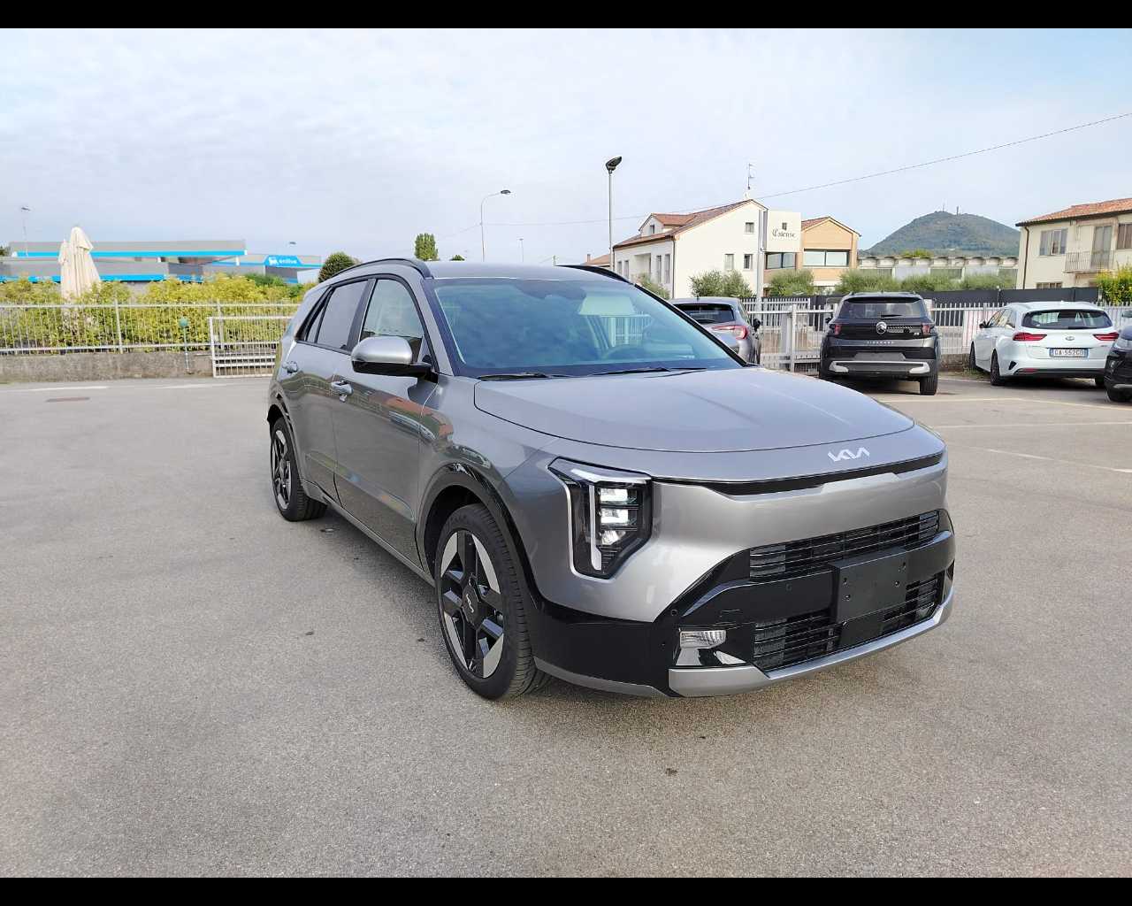 Kia Niro Nuovo Ibrido benzina Niro Este