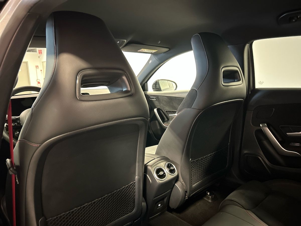 Mercedes-AMG  Classe A AMG 35 AMG Line Premium 4Matic Speedshift DCT AMG 8G - 18